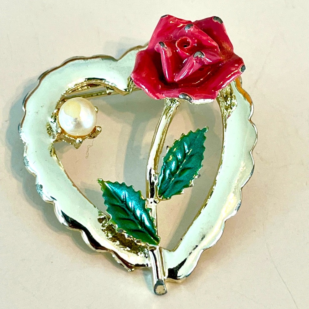 Vintage Coro Sweetheart Enamel Rose Brooch